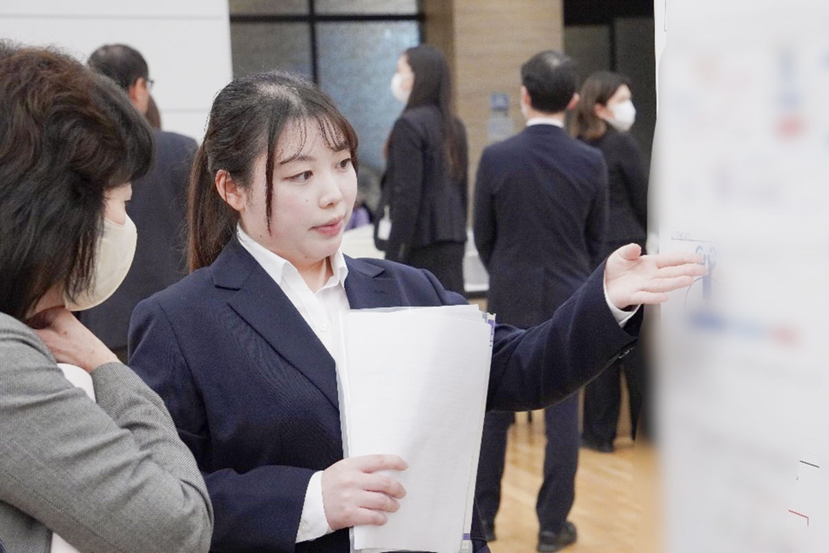 学外卒業発表会